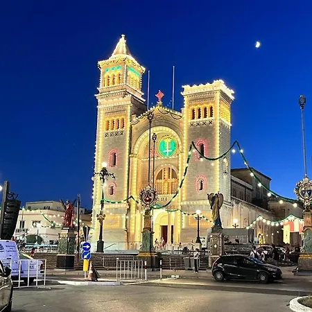 Carmax 2 Bedroom Birzebbugia דירה *